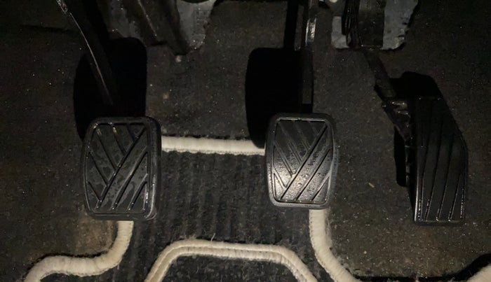 2020 Maruti Swift VXI, Petrol, Manual, 33,785 km, Pedals