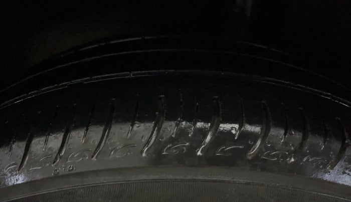 2021 Maruti Baleno DELTA PETROL 1.2, CNG, Manual, 81,137 km, Left Rear Tyre Tread
