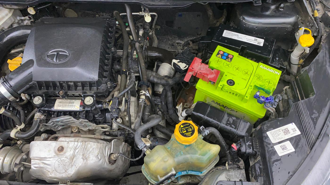 2021 Tata NEXON XMA PETROL, Petrol, Automatic, 84,055 km, Engine View - Left