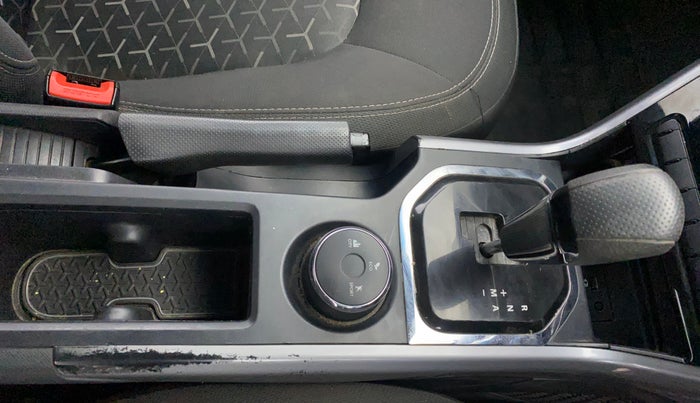 2021 Tata NEXON XMA PETROL, Petrol, Automatic, 84,055 km, Gear Lever