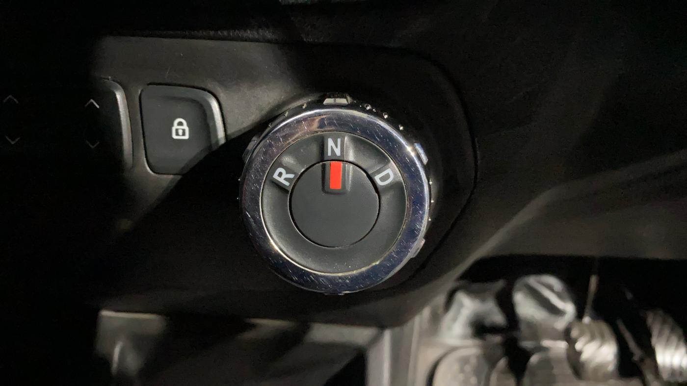 2017 Renault Kwid RXT 1.0 AMT (O), Petrol, Automatic, 76,830 km, Gear Lever