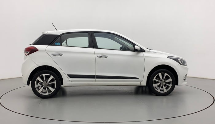 2017 Hyundai Elite i20 ASTA 1.4 CRDI (O), Diesel, Manual, 1,01,760 km, Right Side View