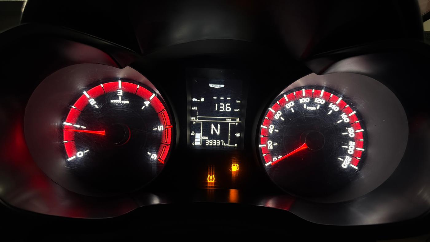 2022 Mahindra XUV300 W4 1.5 DIESEL, Diesel, Manual, 39,322 km, Odometer Image