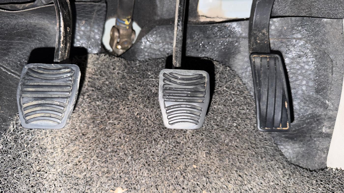 2022 Mahindra XUV300 W4 1.5 DIESEL, Diesel, Manual, 39,322 km, Pedals