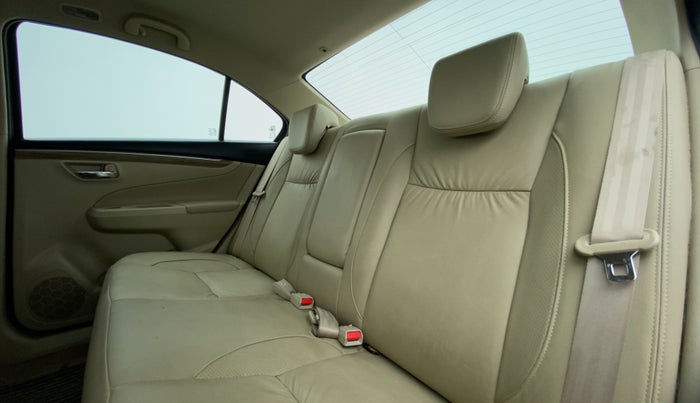 2022 Maruti Ciaz ALPHA  AT 1.5 SHVS PETROL, Petrol, Automatic, 15,680 km, Right Side Rear Door Cabin