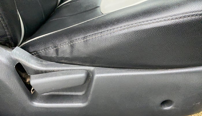 2015 Maruti Alto K10 LXI CNG, CNG, Manual, 74,358 km, Driver Side Adjustment Panel