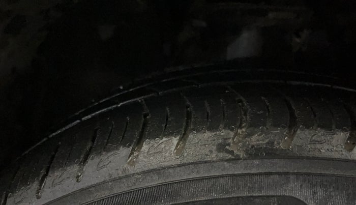 2020 Tata ALTROZ XZ PETROL, Petrol, Manual, 14,493 km, Left Front Tyre Tread