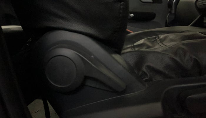 2020 Tata ALTROZ XZ PETROL, Petrol, Manual, 14,493 km, Driver Side Adjustment Panel