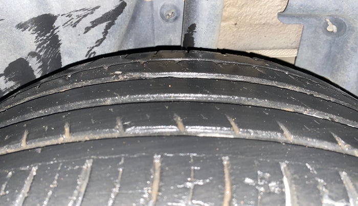 2017 Renault Captur PLATINE DIESEL , Diesel, Manual, 49,741 km, Left Rear Tyre Tread