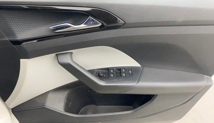 2021 Skoda KUSHAQ STYLE 1.0L TSI AT, Petrol, Automatic, 31,401 km, Driver Side Door Panels Control