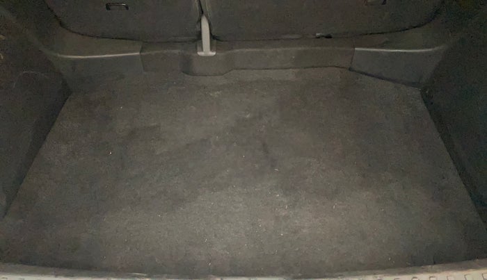 2021 Skoda KUSHAQ STYLE 1.0L TSI AT, Petrol, Automatic, 31,401 km, Boot Inside