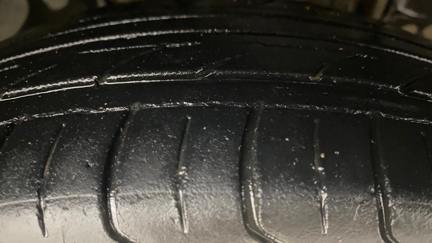 2018 Tata Tiago XT DIESEL, Diesel, Manual, 99,649 km, Right Front Tyre Tread