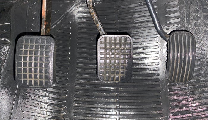 2018 Tata Tiago XT DIESEL, Diesel, Manual, 99,649 km, Pedals