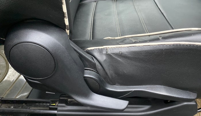 2020 Maruti Swift VXI, Petrol, Manual, 22,481 km, Driver Side Adjustment Panel