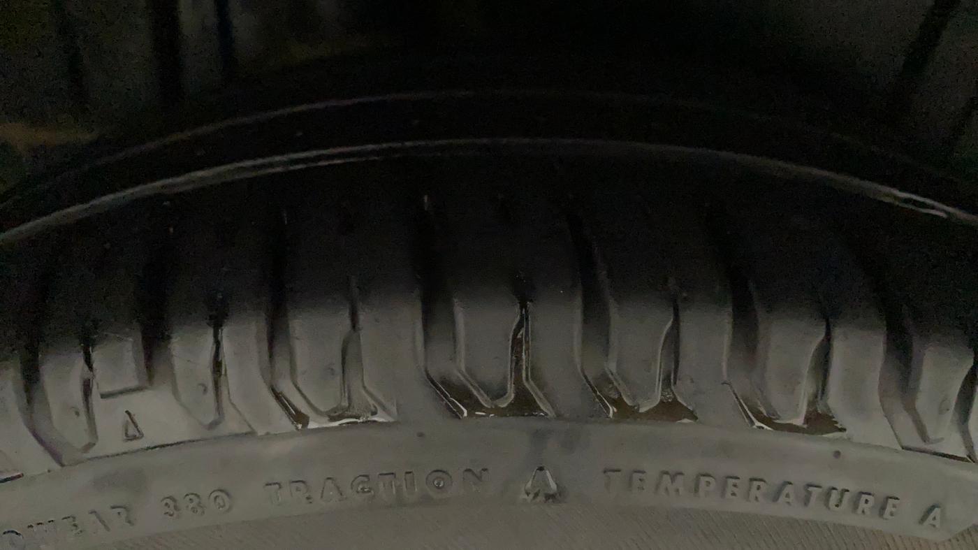 2020 Maruti XL6 ZETA AT, Petrol, Automatic, 34,566 km, Right Rear Tyre Tread