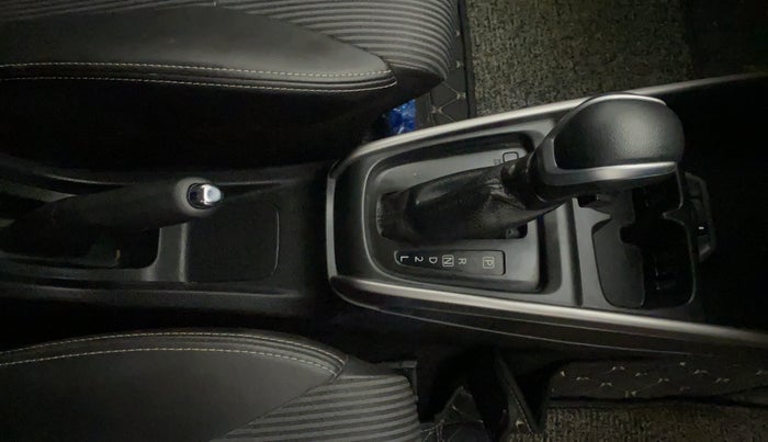 2020 Maruti XL6 ZETA AT, Petrol, Automatic, 34,566 km, Gear Lever