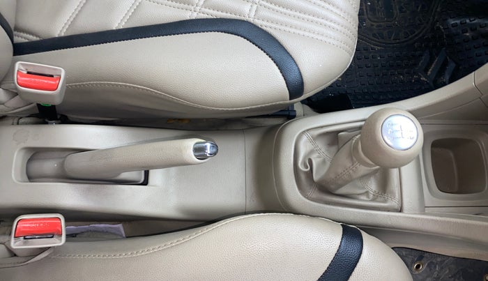 2016 Maruti Swift Dzire ZXI, Petrol, Manual, 66,313 km, Gear Lever