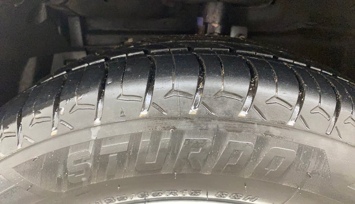 2016 Maruti Swift Dzire ZXI, Petrol, Manual, 66,313 km, Left Front Tyre Tread