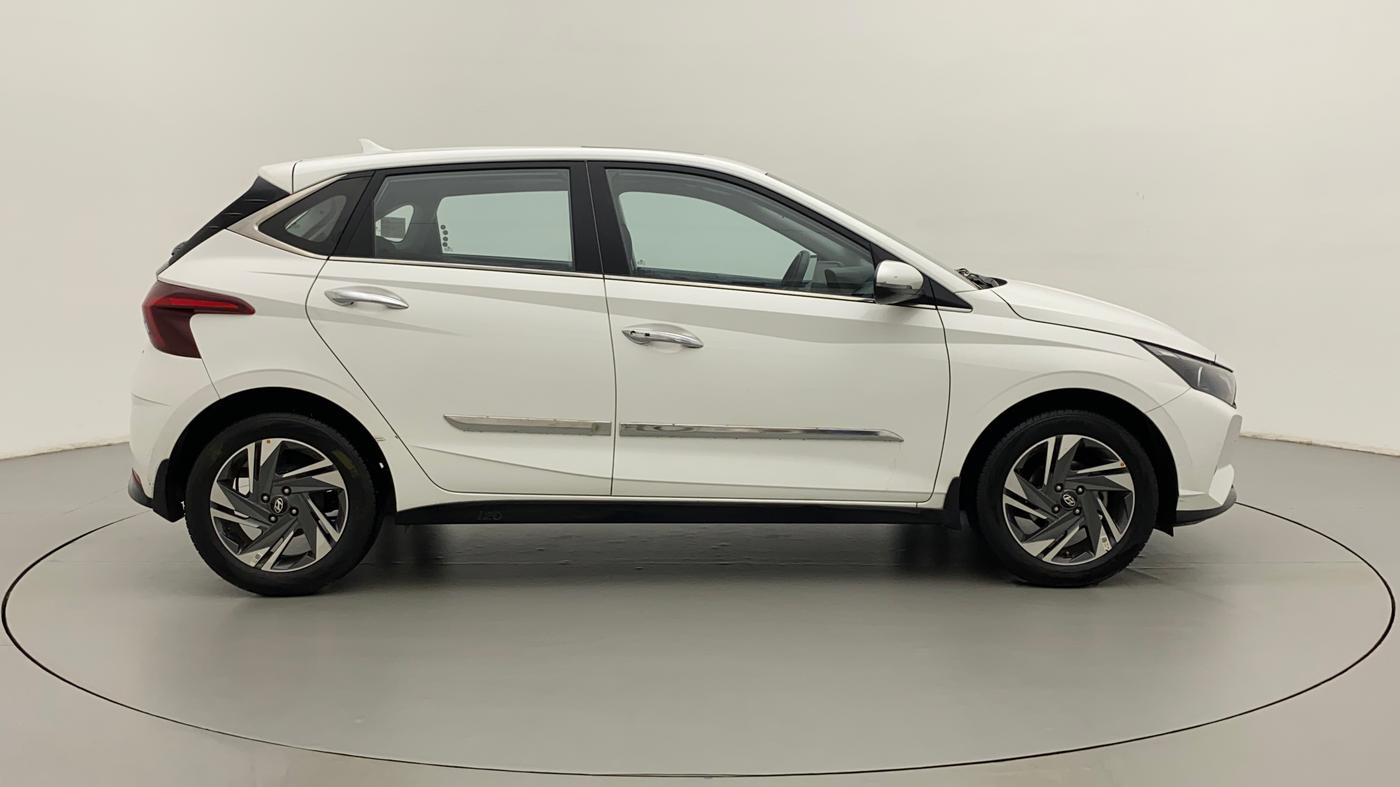 2022 Hyundai NEW I20 ASTA (O) 1.2 MT, Petrol, Manual, 29,783 km, Right Side View