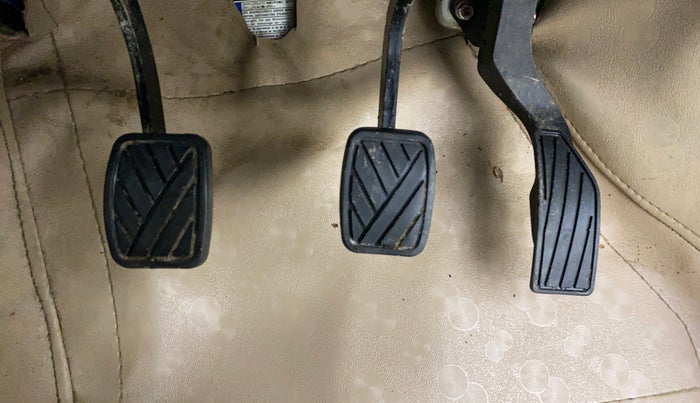 2018 Maruti Ertiga VXI, Petrol, Manual, 75,673 km, Pedals