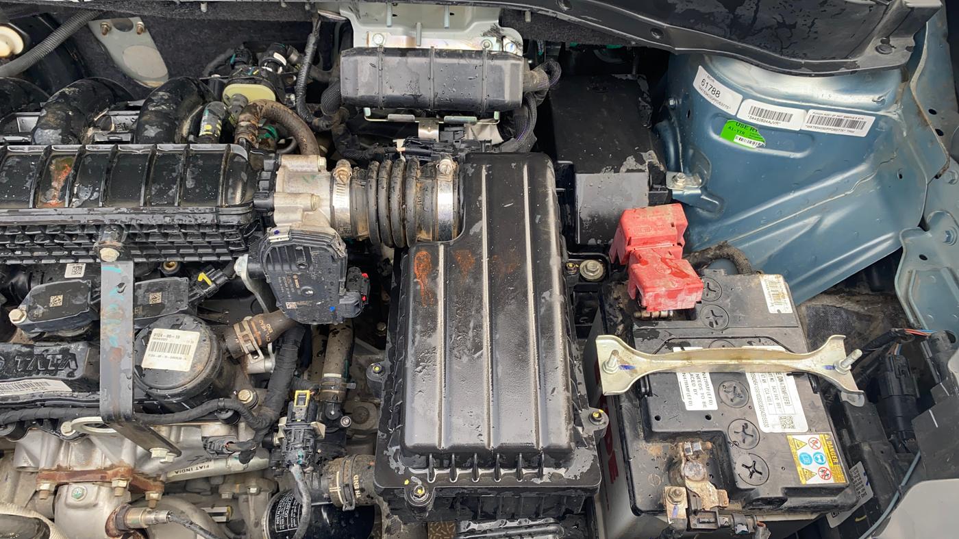 2023 Tata PUNCH ACCOMPLISHED AMT, Petrol, Automatic, 5,147 km, Engine View - Left