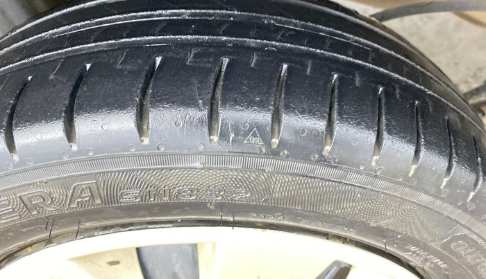 2015 Maruti Alto K10 VXI, Petrol, Manual, 66,115 km, Right Rear Tyre Tread