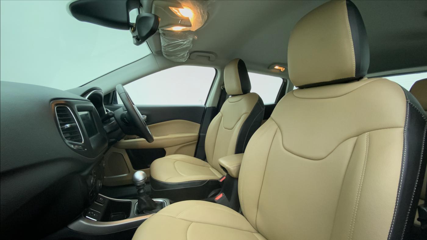 2018 Jeep Compass 2.0 LONGITUDE (O), Diesel, Manual, 58,165 km, Right Side Front Door Cabin View