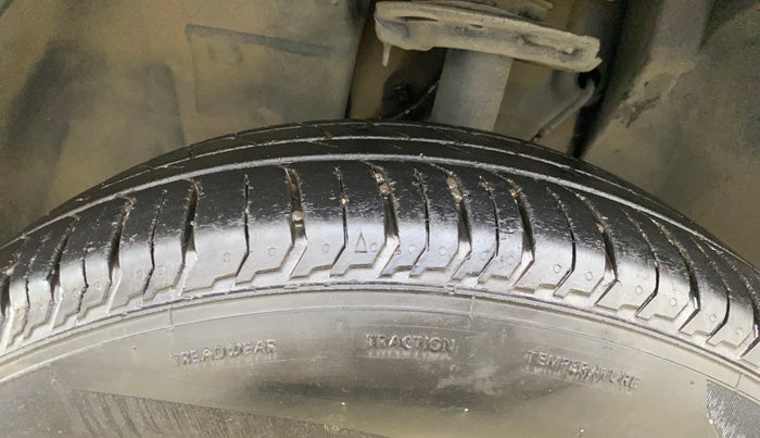 2023 Tata PUNCH ACCOMPLISHED MT, Petrol, Manual, 40,199 km, Left Front Tyre Tread