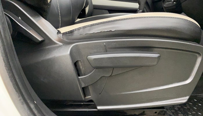 2023 Tata PUNCH ACCOMPLISHED MT, Petrol, Manual, 40,199 km, Driver Side Adjustment Panel