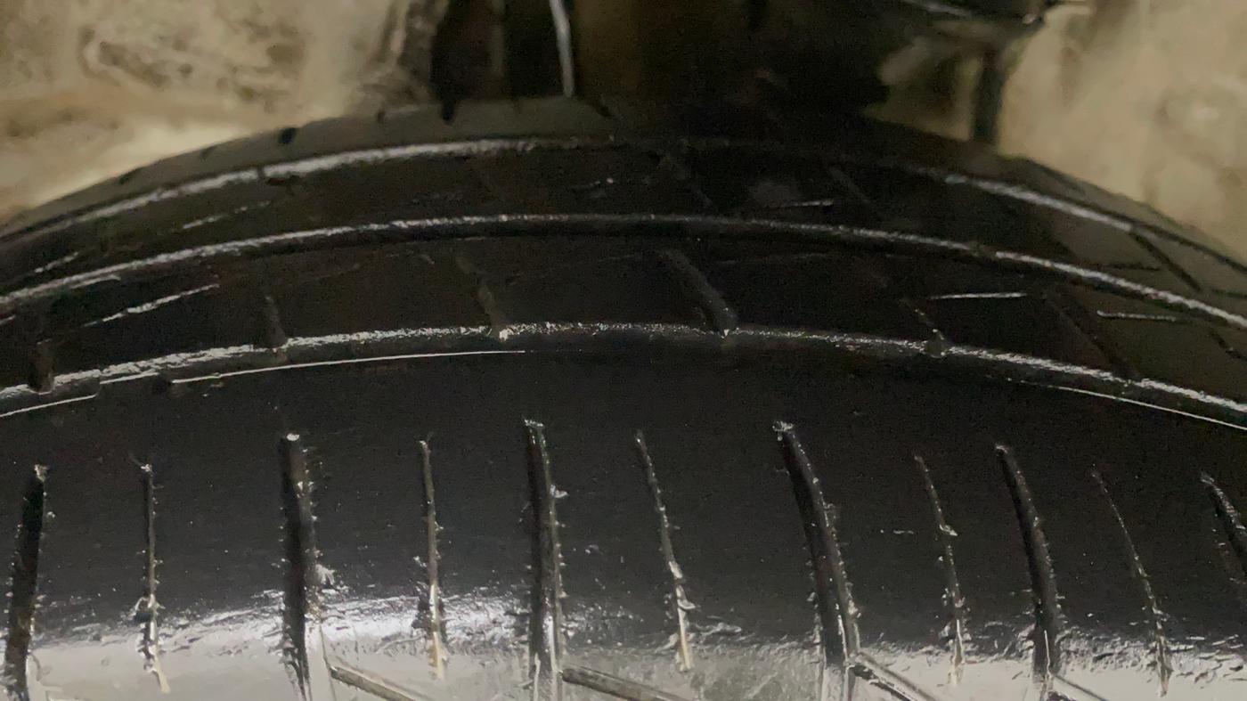 2020 Maruti Alto VXI, Petrol, Manual, 22,949 km, Left Front Tyre Tread