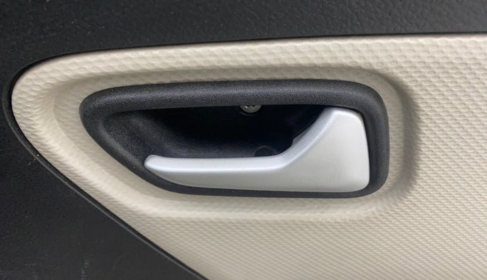 2020 Maruti Alto VXI, Petrol, Manual, 22,949 km, Driver Side Door Panels Control