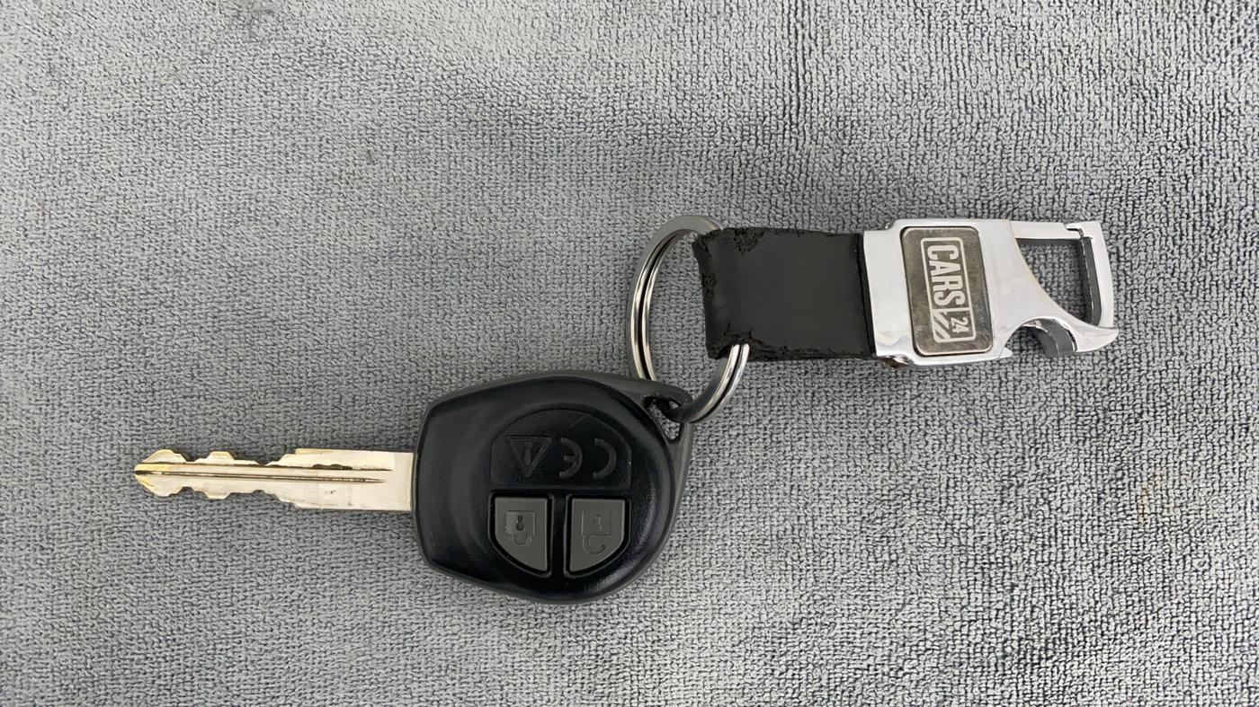 2019 Maruti Vitara Brezza VDI, Diesel, Manual, 37,048 km, Key Close Up