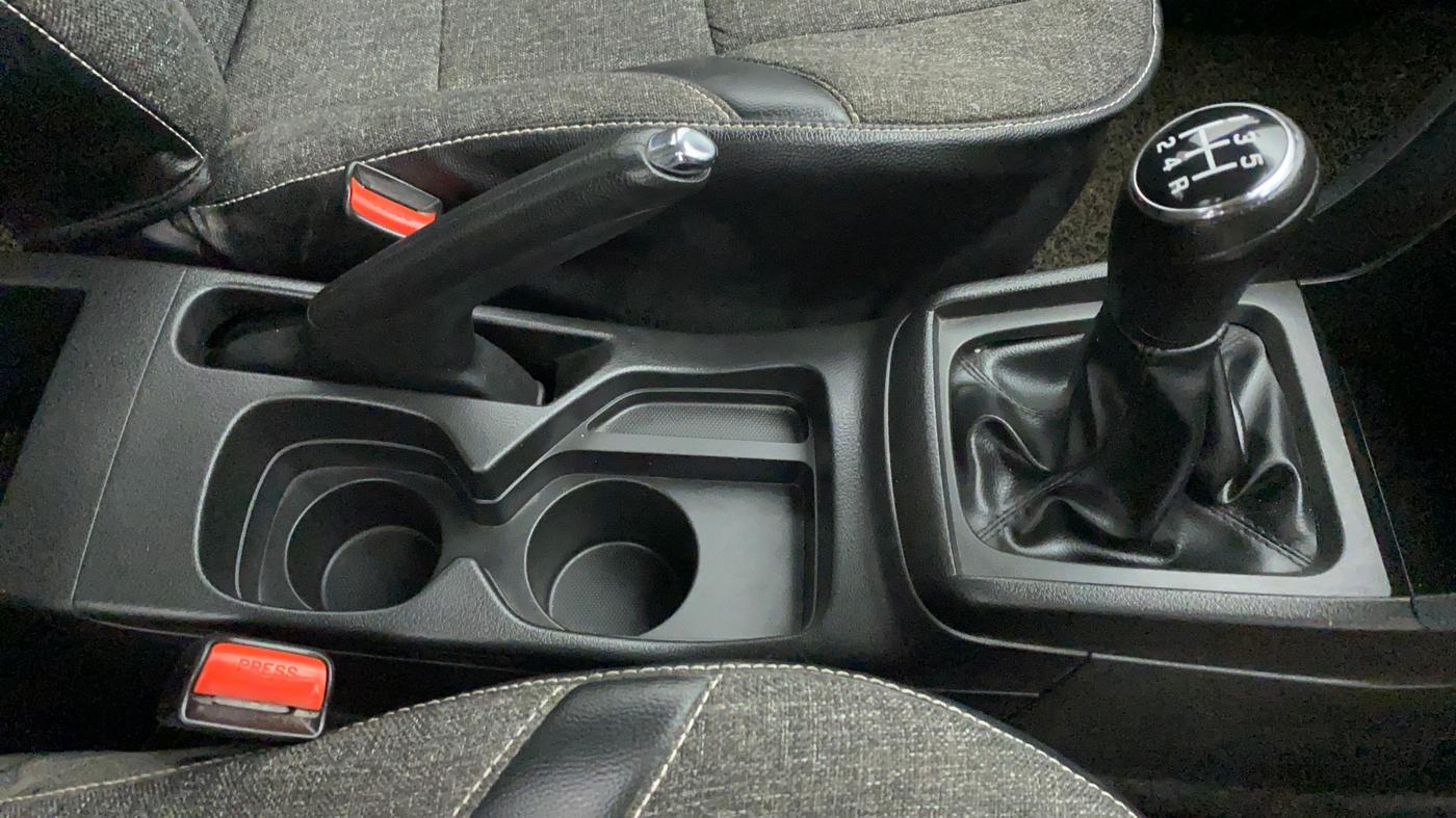 2019 Maruti Vitara Brezza VDI, Diesel, Manual, 37,048 km, Gear Lever