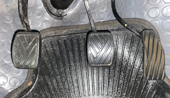 2016 Maruti Wagon R 1.0 VXI, Petrol, Manual, 43,312 km, Pedals