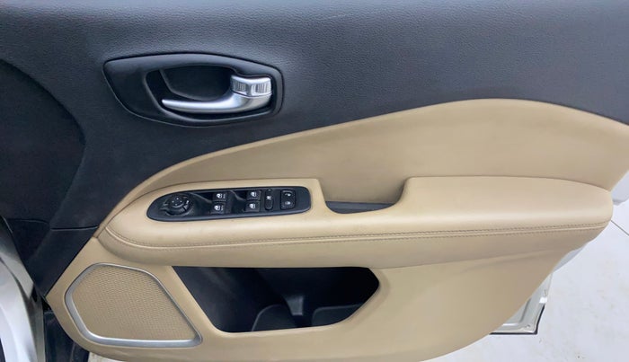 2017 Jeep Compass LONGITUDE (O) 2.0 DIESEL, Diesel, Manual, 73,027 km, Driver Side Door Panels Control