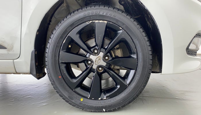 2017 Hyundai Elite i20 ASTA 1.2 (O), Petrol, Manual, 19,478 km, Right Front Wheel