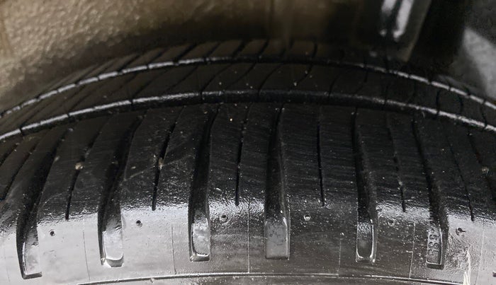 2018 Maruti IGNIS DELTA 1.2 K12 AMT, Petrol, Automatic, 79,469 km, Left Rear Tyre Tread