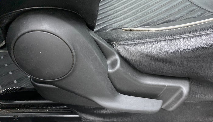 2018 Maruti IGNIS DELTA 1.2 K12 AMT, Petrol, Automatic, 79,469 km, Driver Side Adjustment Panel