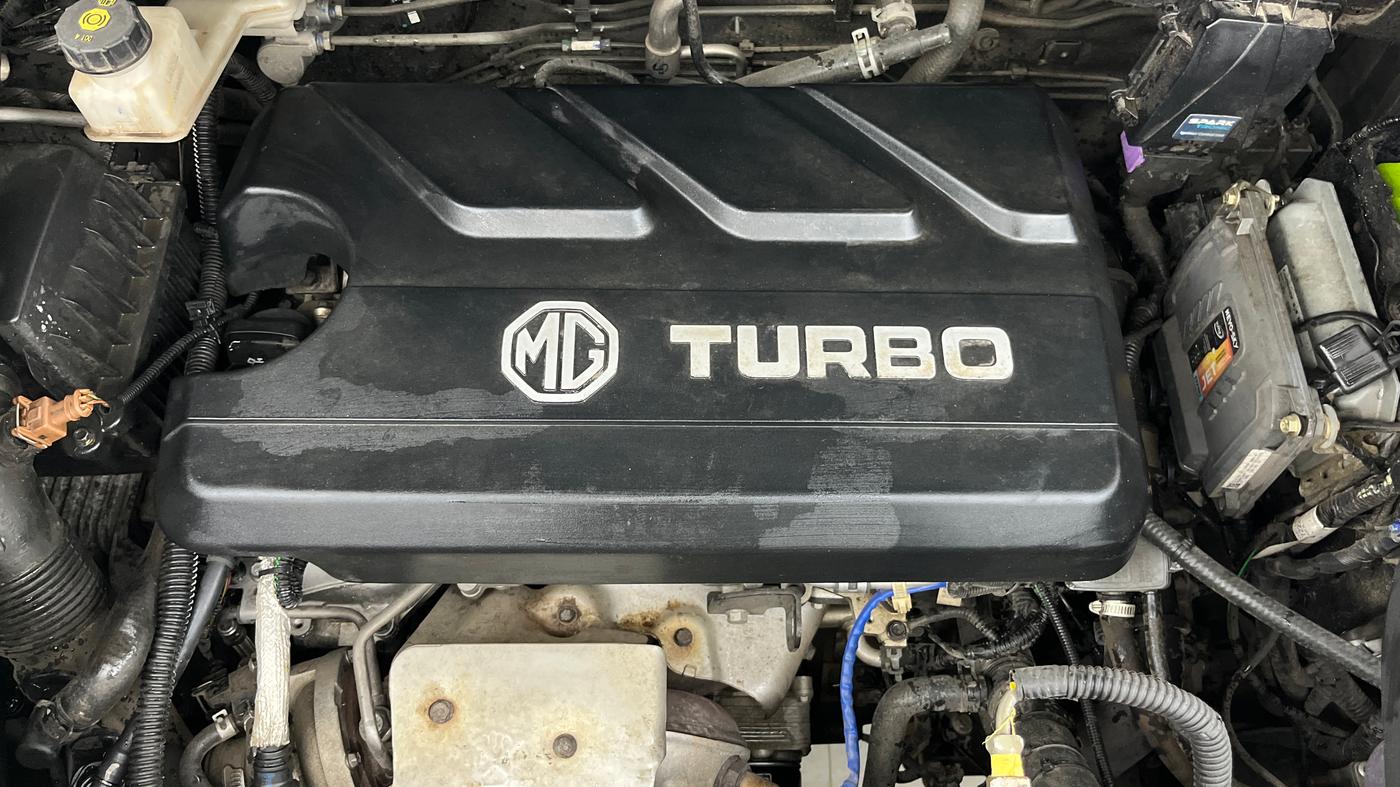 2022 MG HECTOR PLUS SHARP 1.5 PETROL TURBO CVT 6-STR, CNG, Automatic, 47,825 km, Engine View