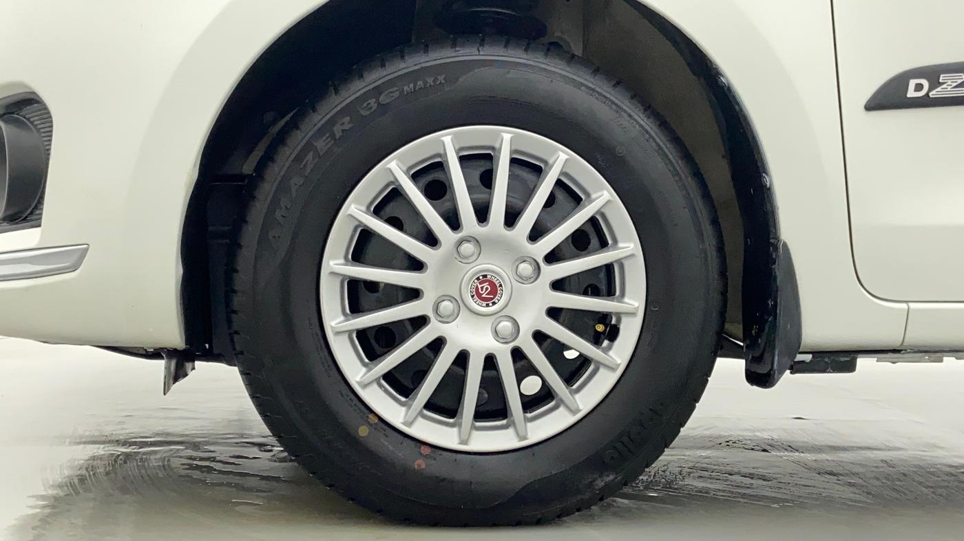2017 Maruti Dzire VDI, Diesel, Manual, 57,617 km, Left Front Wheel