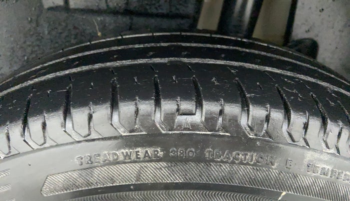 2017 Maruti Dzire VDI, Diesel, Manual, 57,617 km, Left Rear Tyre Tread