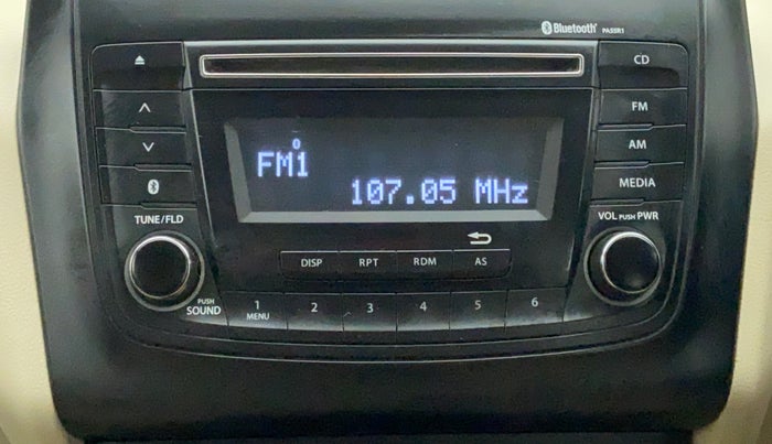 2017 Maruti Dzire VDI, Diesel, Manual, 57,617 km, Infotainment System