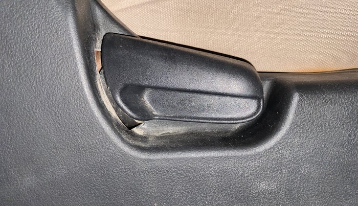 2018 Maruti Wagon R 1.0 VXI, Petrol, Manual, 79,667 km, Driver Side Adjustment Panel