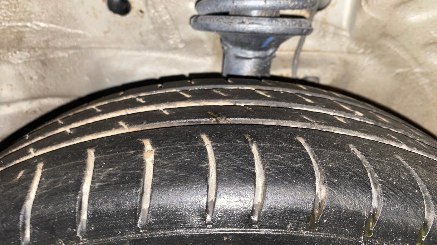 2018 Maruti Wagon R 1.0 VXI, Petrol, Manual, 79,787 km, Left Front Tyre Tread