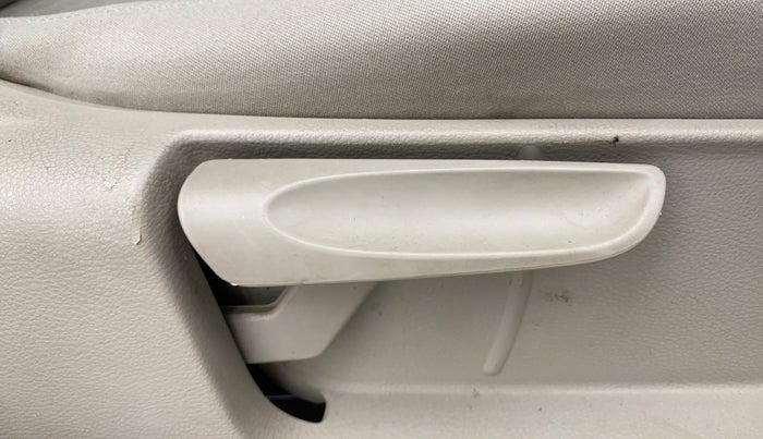 2014 Volkswagen Polo COMFORTLINE 1.2L PETROL, Petrol, Manual, 72,772 km, Driver Side Adjustment Panel