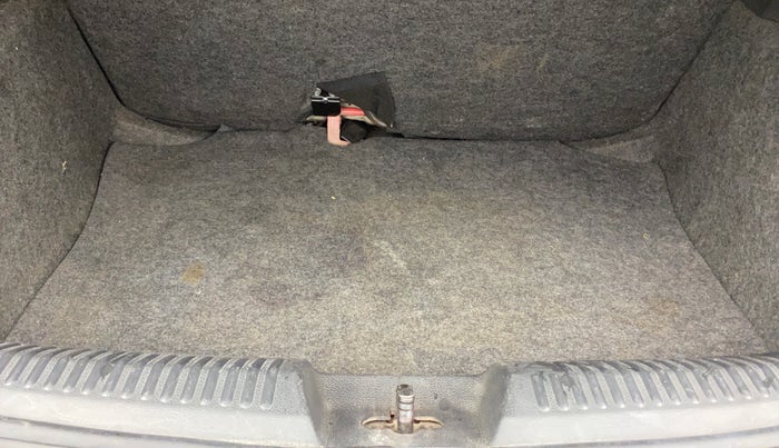 2014 Volkswagen Polo COMFORTLINE 1.2L PETROL, Petrol, Manual, 72,772 km, Boot Inside