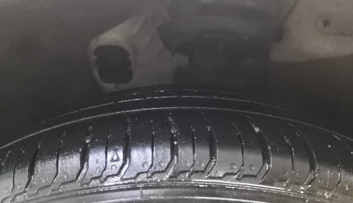 2022 Hyundai NEW I20 SPORTZ 1.2 MT, Petrol, Manual, 14,388 km, Left Front Tyre Tread
