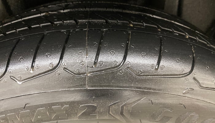 2022 Maruti Ertiga VXI AT SHVS, Petrol, Automatic, 23,166 km, Left Rear Tyre Tread