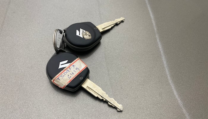 2022 Maruti Ertiga VXI AT SHVS, Petrol, Automatic, 23,166 km, Key Close Up