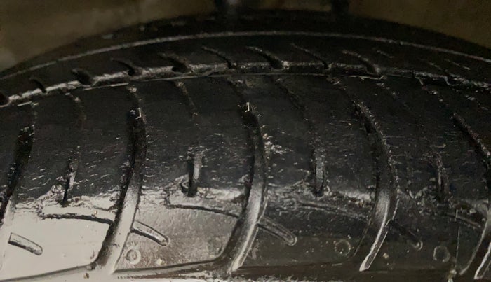 2021 Maruti Celerio VXI CNG, CNG, Manual, 28,516 km, Left Front Tyre Tread